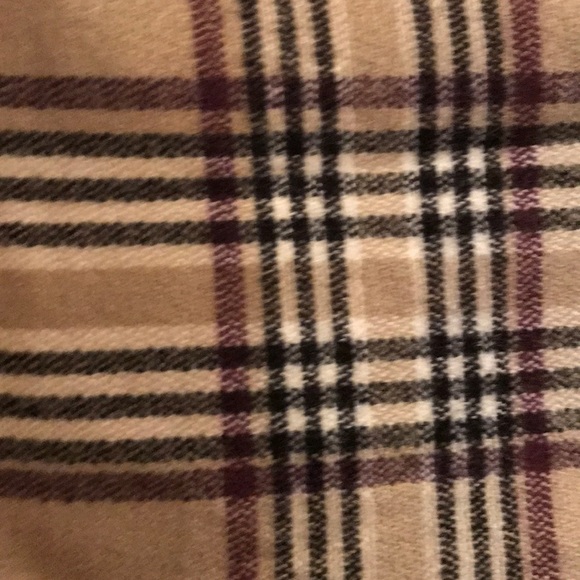 Darling Asymmetrical poncho - Picture 7 of 8